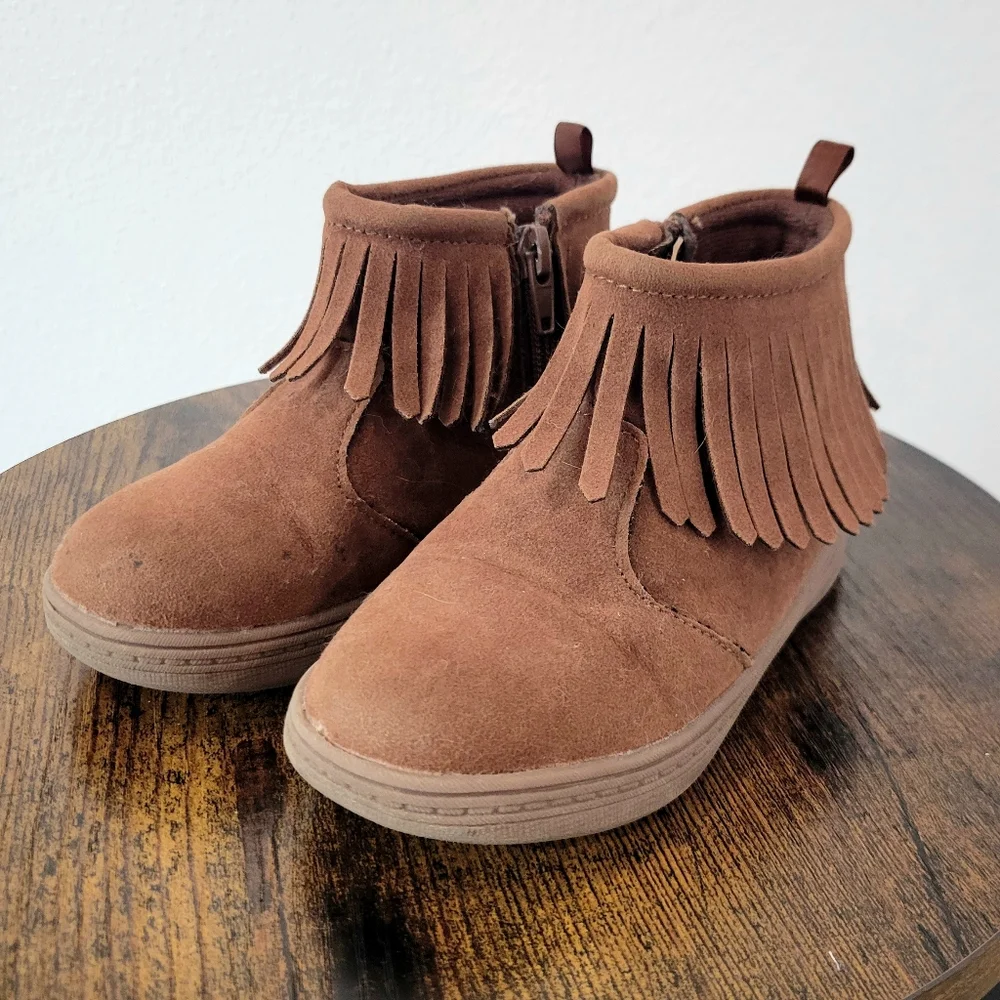 Carter’s Girls Brown Faux Suede Fringe‎ Ankle Boots Size 9